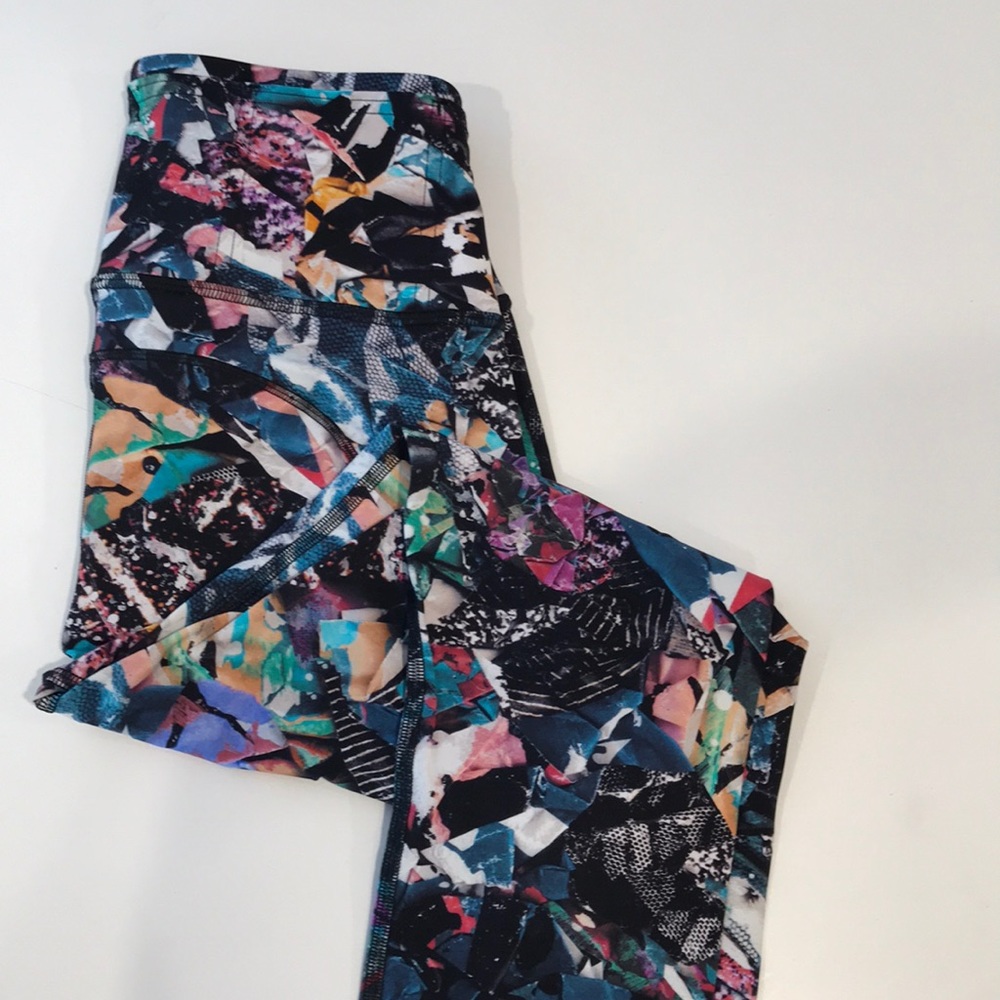 Lululemon fast and free crop. Size 4. Print.
